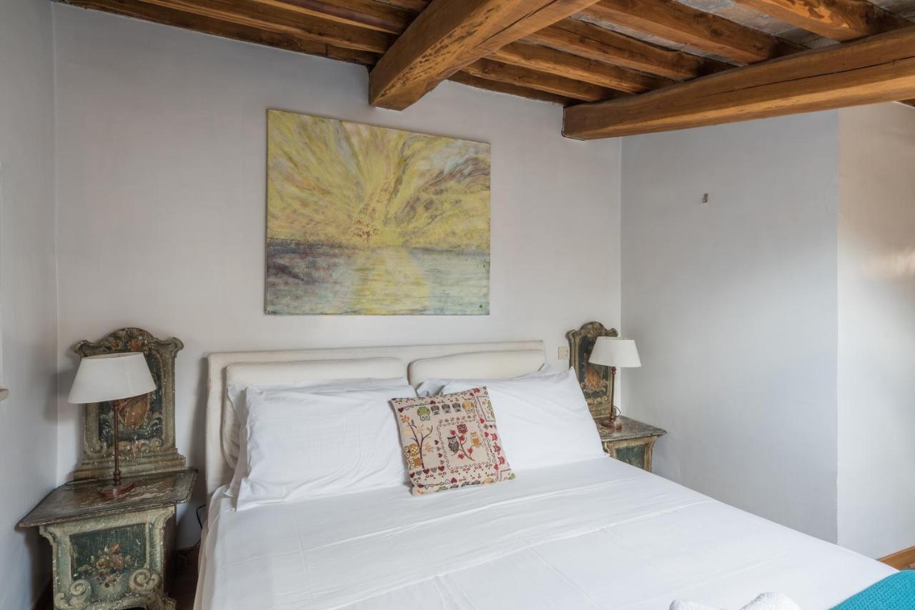 Cozy Wooden Apt In Piazza Navona Apartman Róma Kültér fotó
