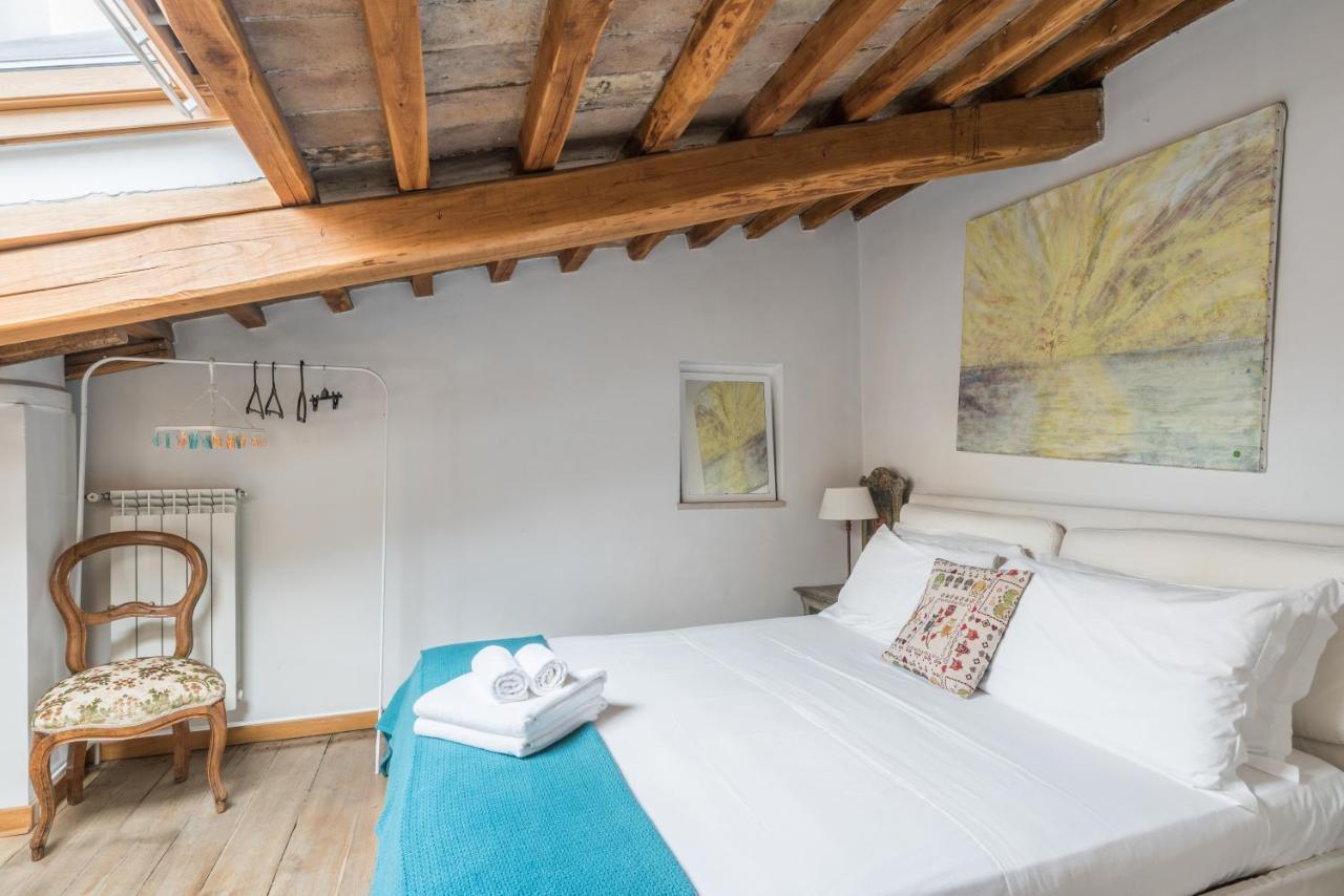 Cozy Wooden Apt In Piazza Navona Apartman Róma Kültér fotó
