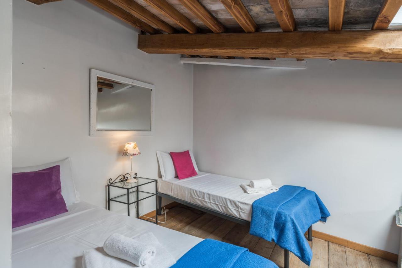 Cozy Wooden Apt In Piazza Navona Apartman Róma Kültér fotó
