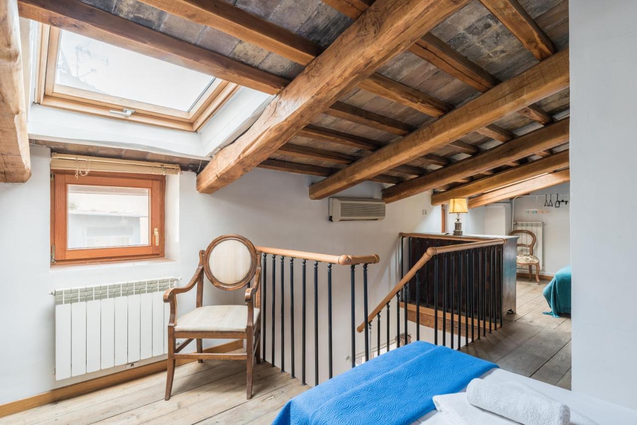 Cozy Wooden Apt In Piazza Navona Apartman Róma Kültér fotó