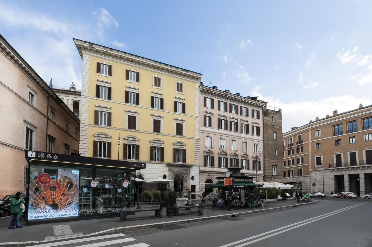 Cozy Wooden Apt In Piazza Navona Apartman Róma Kültér fotó