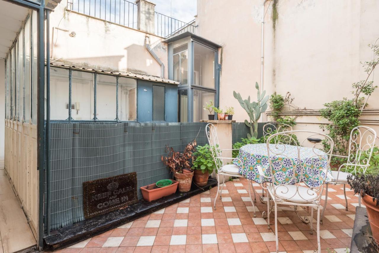 Cozy Wooden Apt In Piazza Navona Apartman Róma Kültér fotó