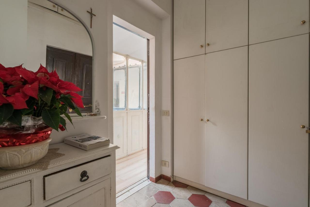 Cozy Wooden Apt In Piazza Navona Apartman Róma Kültér fotó