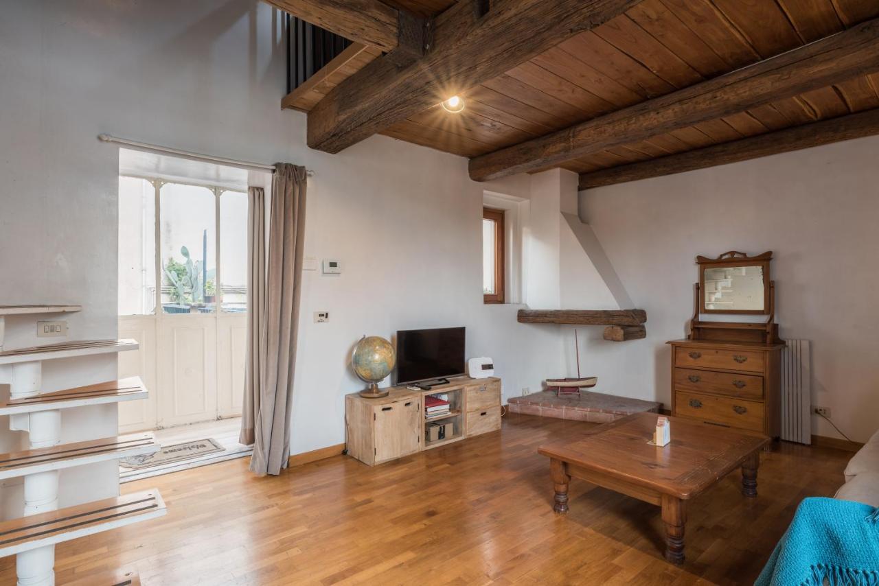 Cozy Wooden Apt In Piazza Navona Apartman Róma Kültér fotó