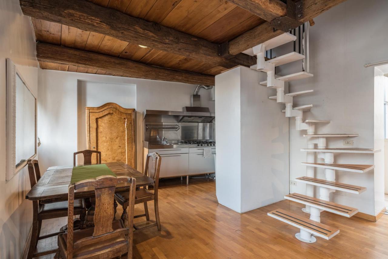 Cozy Wooden Apt In Piazza Navona Apartman Róma Kültér fotó